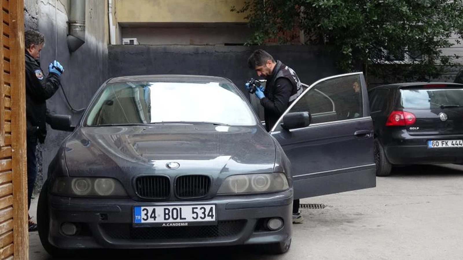 Yeniden Refah Partisi il başkanının kardeşi otoparkta ölü bulundu