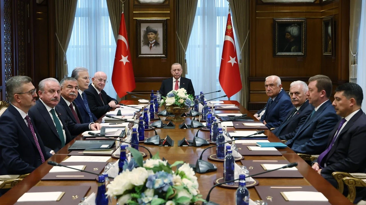 YİK toplantısı sona erdi: İsrail'in saldırıları ele alındı