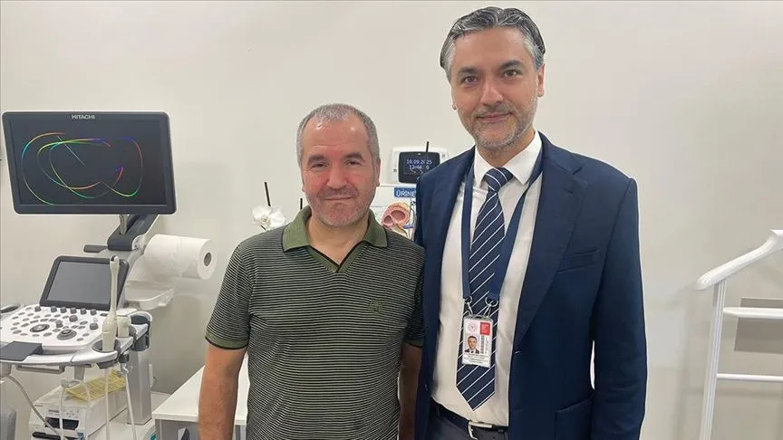 Sol böbreği kasıkta olan prostat kanseri hastası robotik cerrahiyle iyileşti