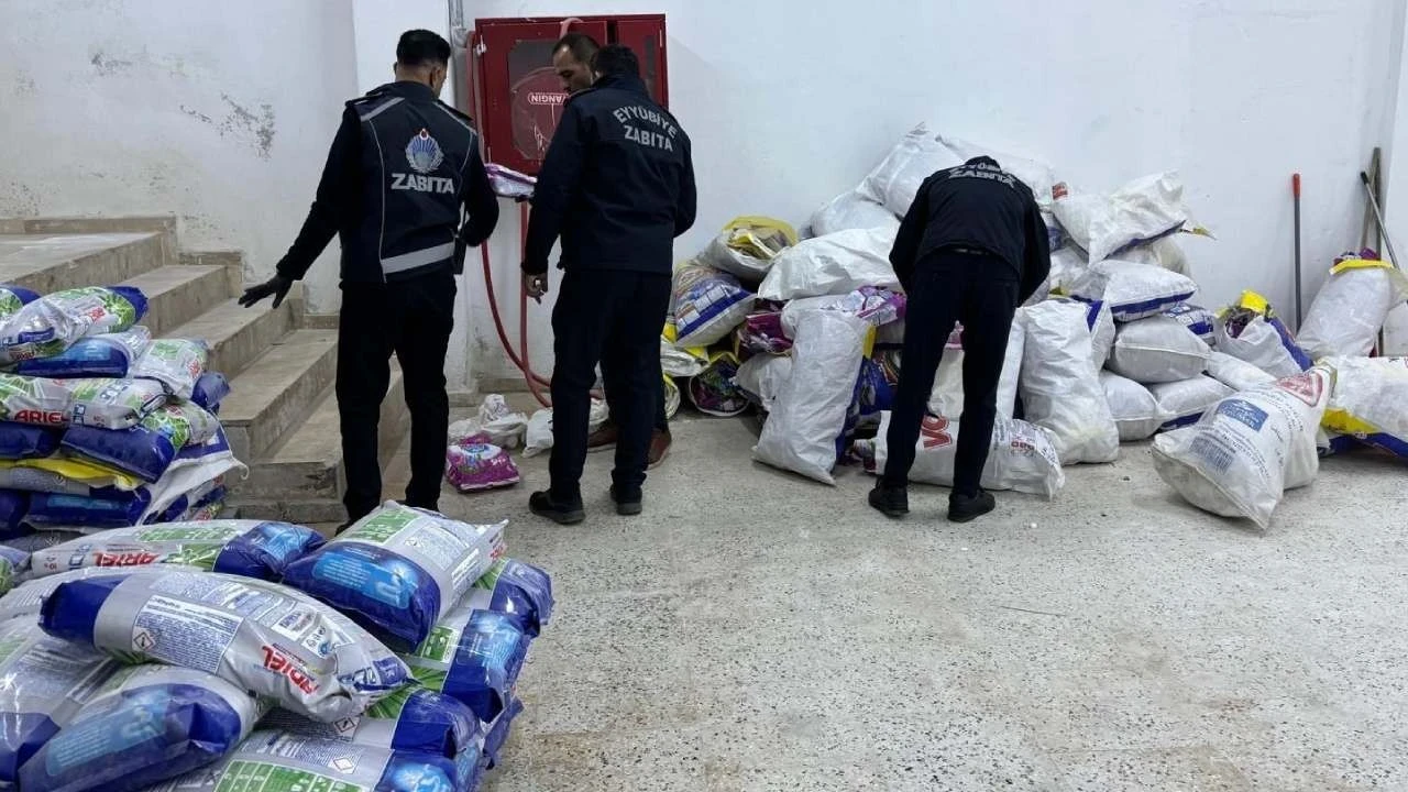Sahte deterjan depolarına baskın! Markaları bire bir taklit etmişler