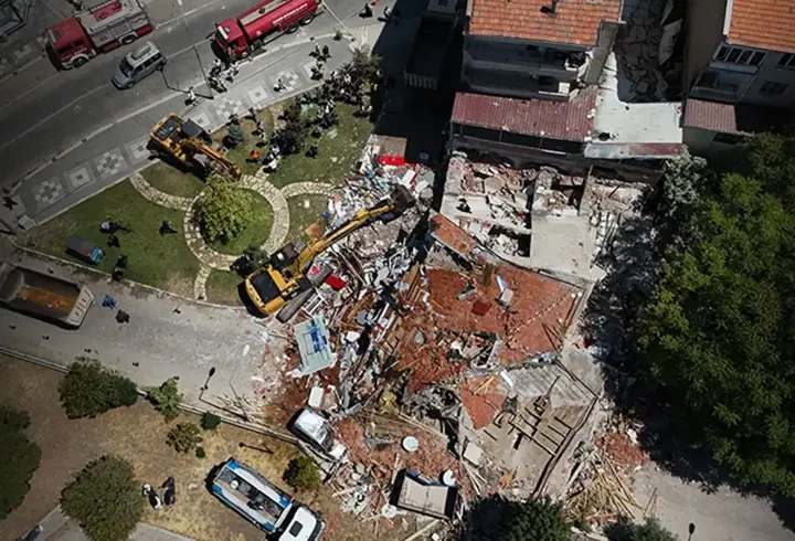 AFAD'dan Balıkesir'deki deprem sonrası çalışmalarına ilişkin açıklama