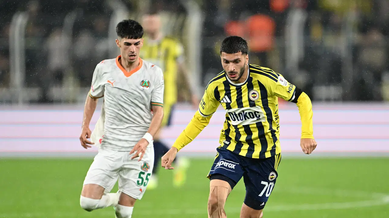 Spor Yazarları Fenerbahçe - Alanyaspor Maçını Yorumladı: 'Fenerbahçe’nin En Büyük Kozu Oğuz Aydın'