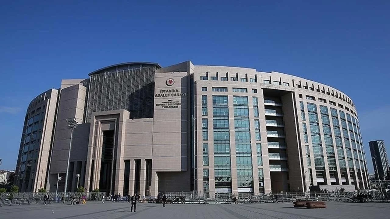 İBB'ye yönelik yolsuzluk soruşturmasında 4 şüpheli tutuklandı