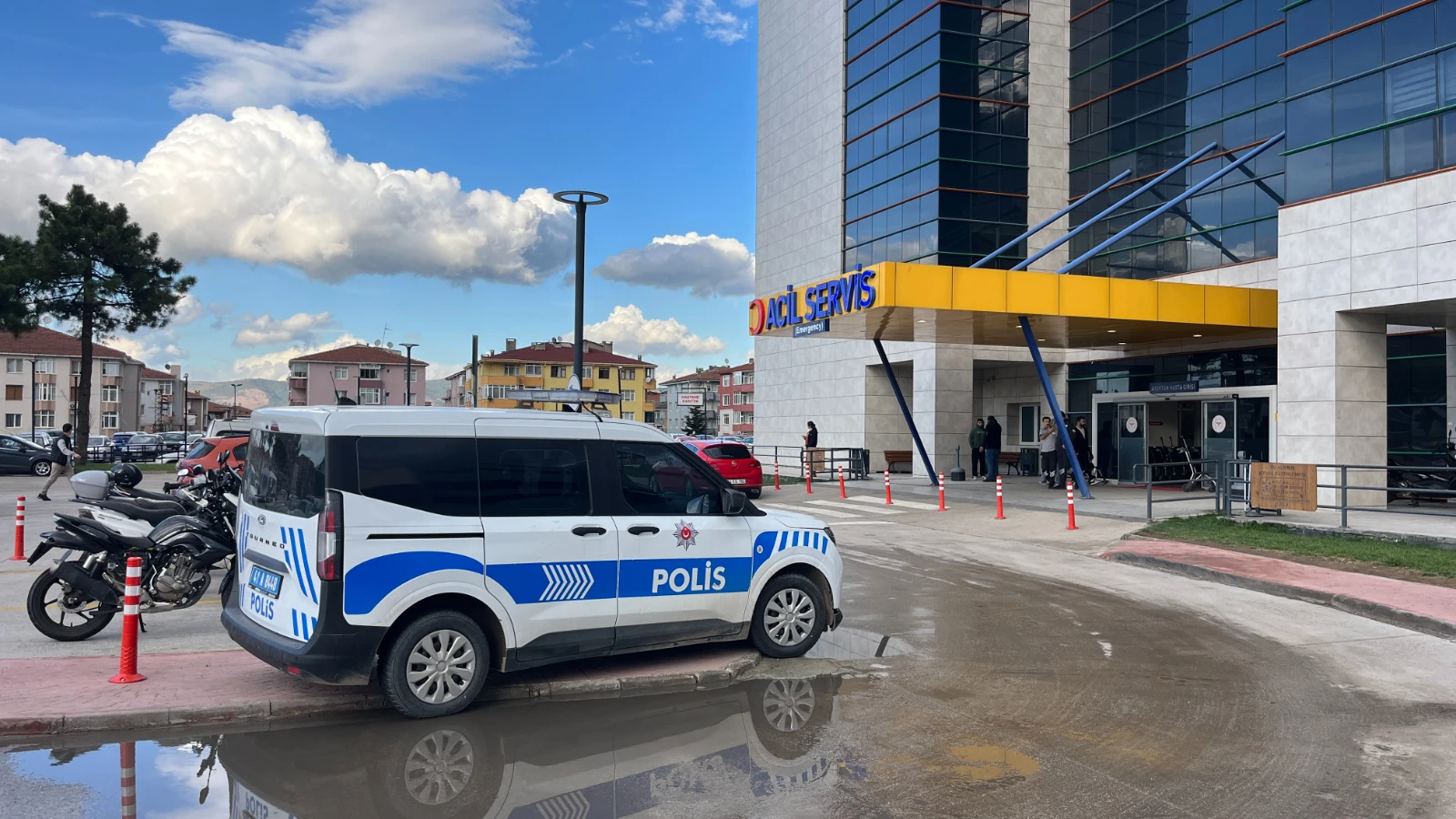 Kocaeli'de polise bıçakla direnen şahıs vurularak etkisiz hale getirildi