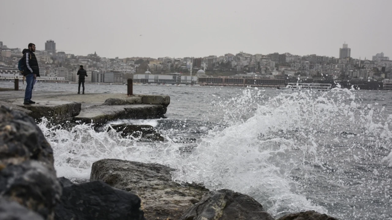 Meteorolojiden denizlerde fırtına uyarısı