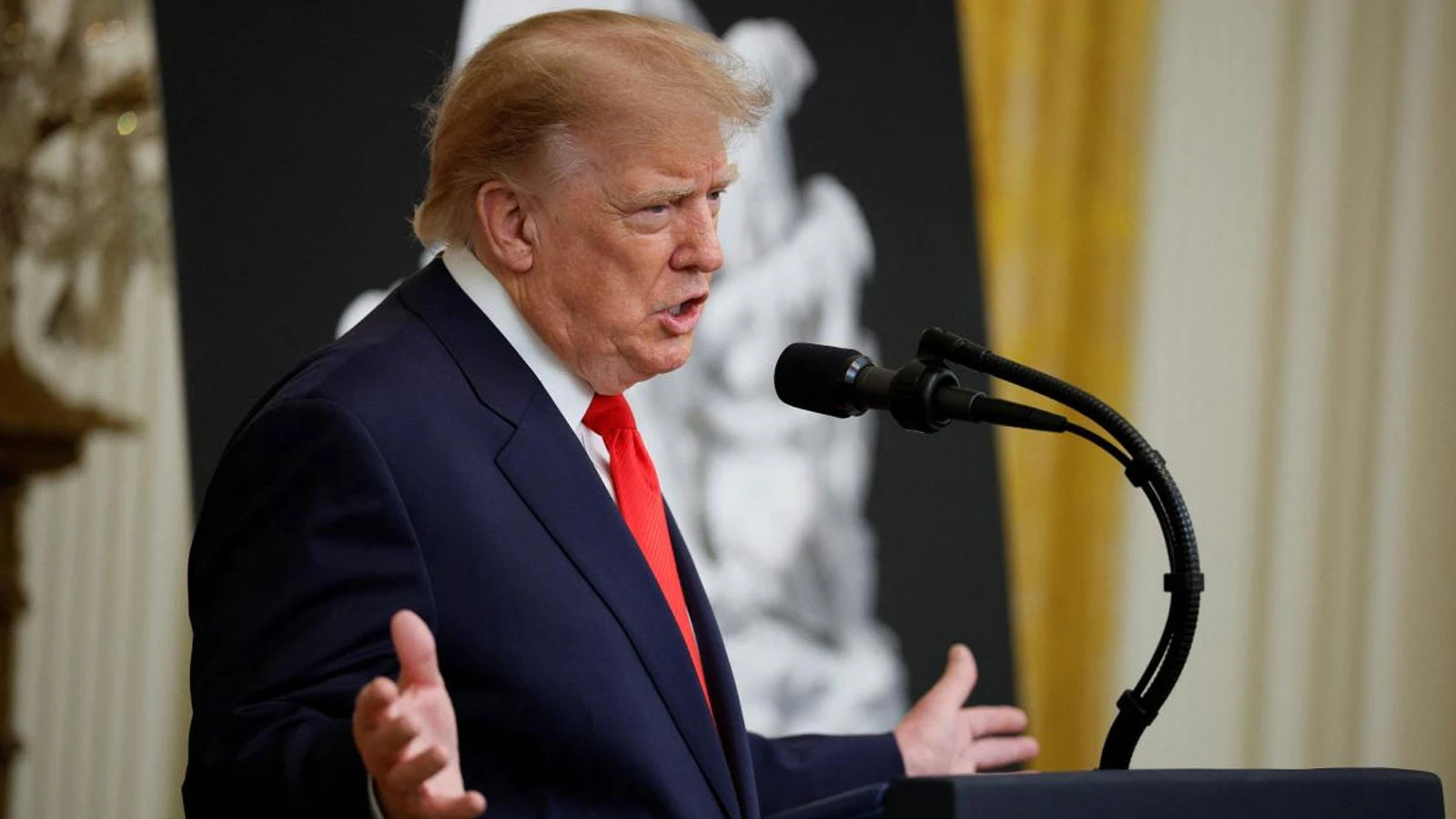 Trump, Beyaz Saray Sözcüsü Zacharia'nın Görevden Ayrılabileceğini Açıkladı