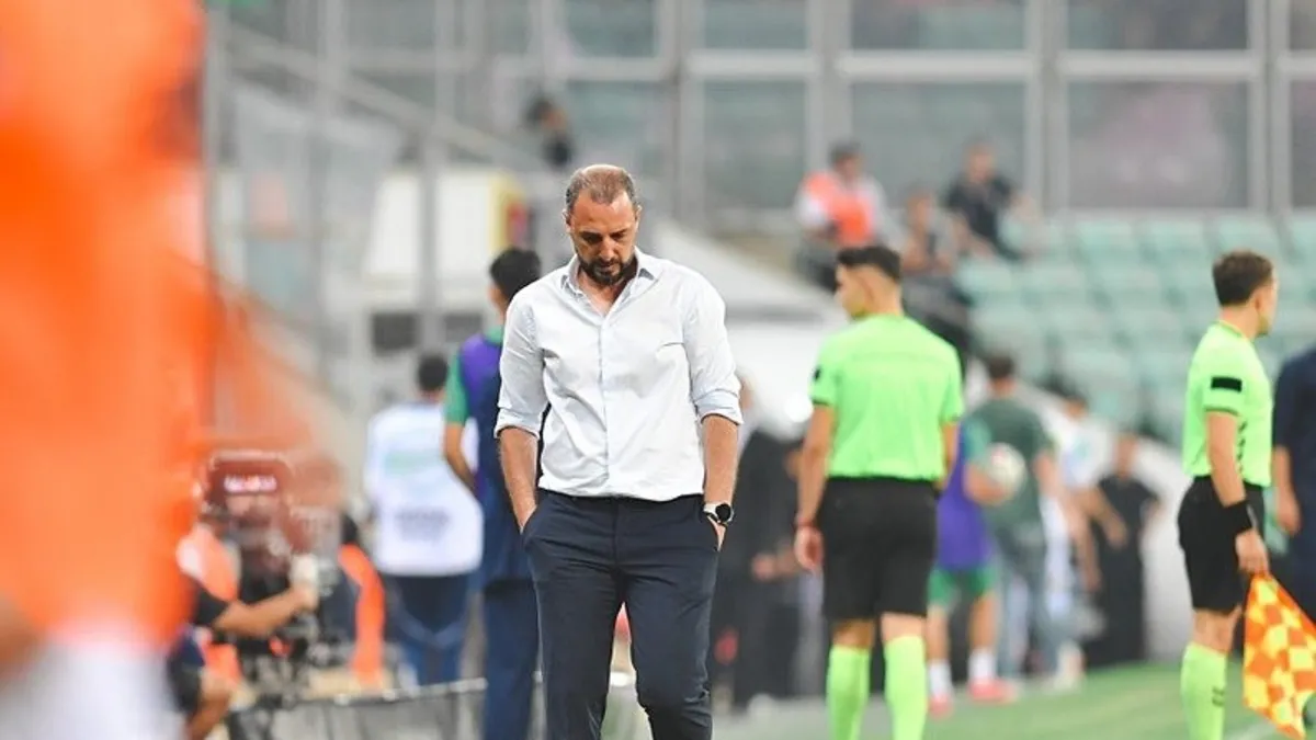 Bursaspor 'da Adem Çağlayan istifa ettiğini duyurdu!
