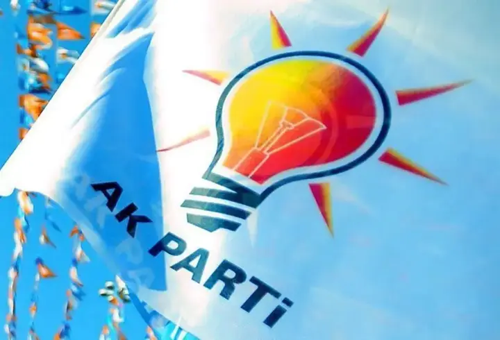 AK Parti'den, Özel'e yumruklu saldırı provokasyonuna tepki