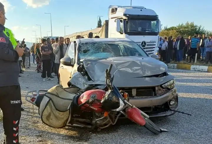 Manisa’da otomobille çarpışan motosikletin sürücüsü öldü