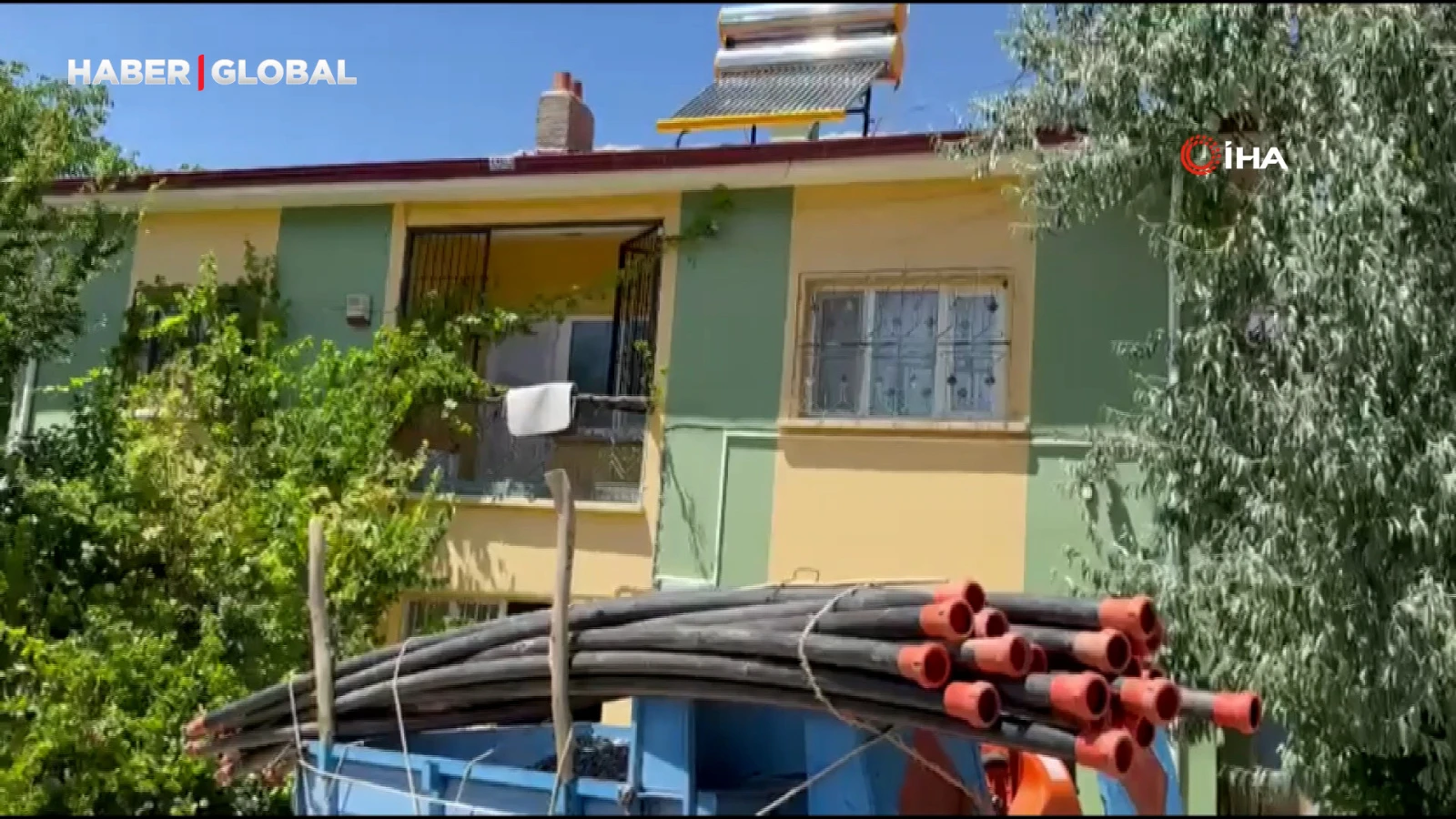 Afyonkarahisar'da yaşlı çift evlerini arazileriyle birlikte Jandarma Asayiş Vakfı'na bağışladı