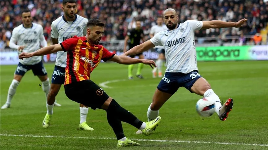 Fenerbahçe yarın Kayserispor'u ağırlayacak