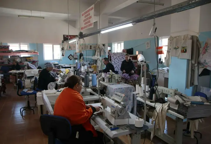 Emekli olunca köşesine çekilmedi, kadınlara umut oldu