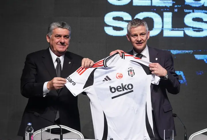 Beşiktaş Başkanı Serdal Adalı'dan sağ bek sözü: Daha iyisi gelecek