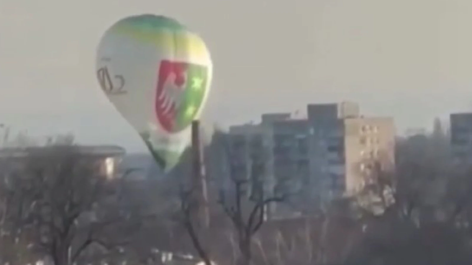Polonya'da sıcak hava balonu apartmana çarptı: 1 ölü, 2 yaralı