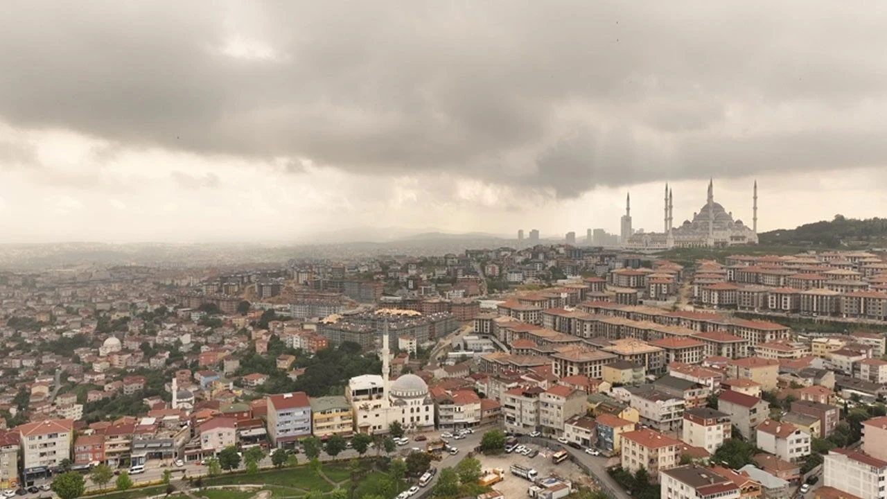İstanbul’da çöl tozu etkisi pazar gününe kadar sürecek