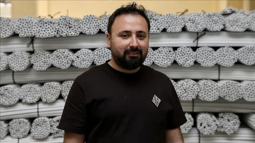 Sıfır atık ilhamıyla kurulan fabrikada sera klipsi üretiliyor