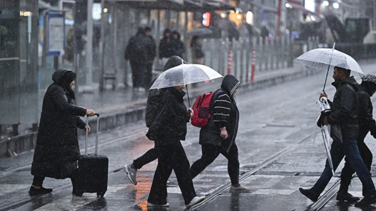 Meteoroloji'den sağanak uyarısı: Yurdun tamamını saracak