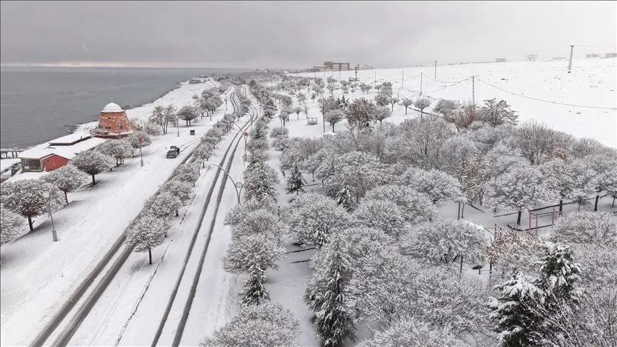Van, Muş ve Bitlis'te 161 yerleşim yerine ulaşım sağlanamıyor