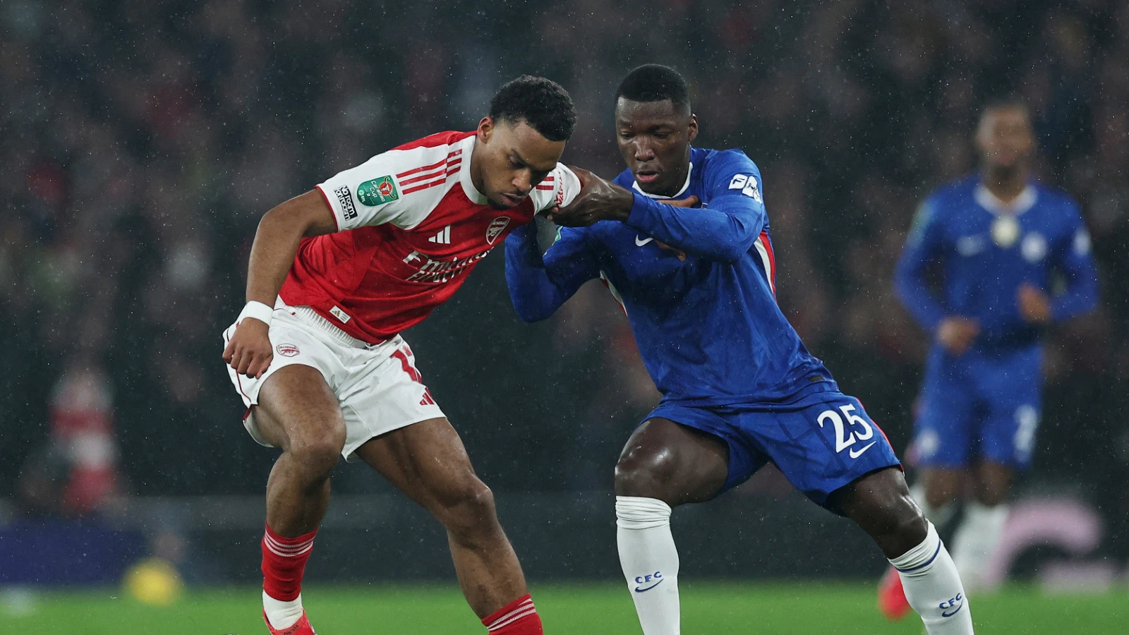 İngiltere Lig Kupası'nda Arsenal finale yükseldi