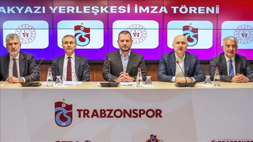 Akyazı Yerleşkesi imza töreni Papara Park'ta yapıldı
