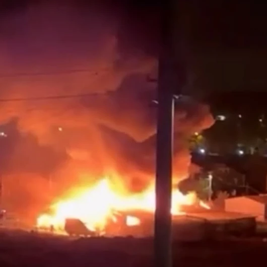 Yalova’da Mobilya İmalathanesinde Korkutan Yangın! İş Yeri Küle Döndü
