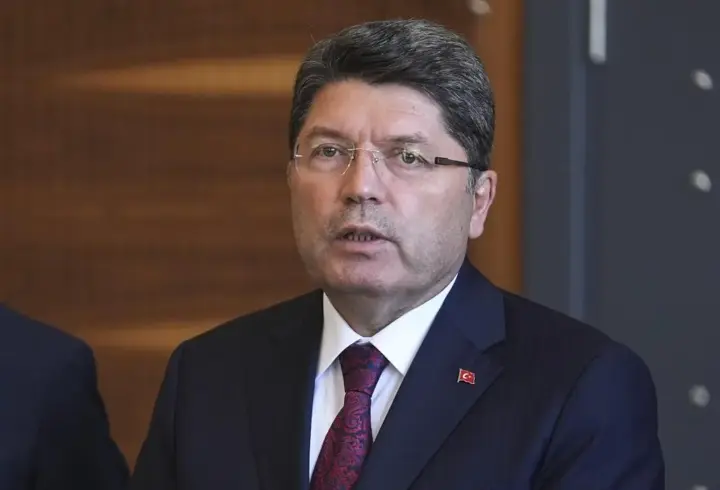 Bakan Tunç: 6 Şubat depremleriyle ilgili 3 bin 673 kişi hakkında dava açıldı