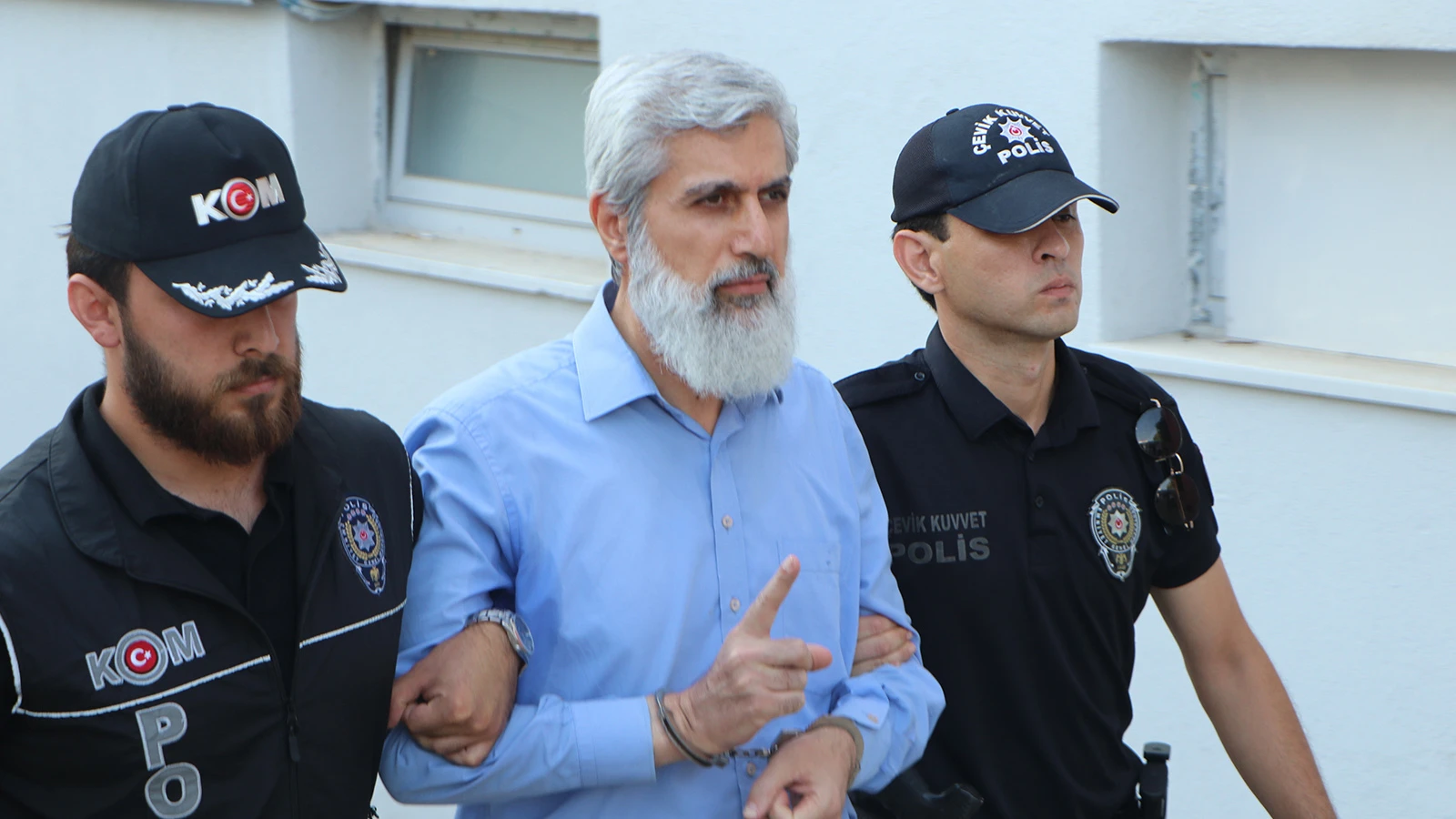Alparslan Kuytul ile eşi dahil 56 şüpheli adliyeye sevk edildi
