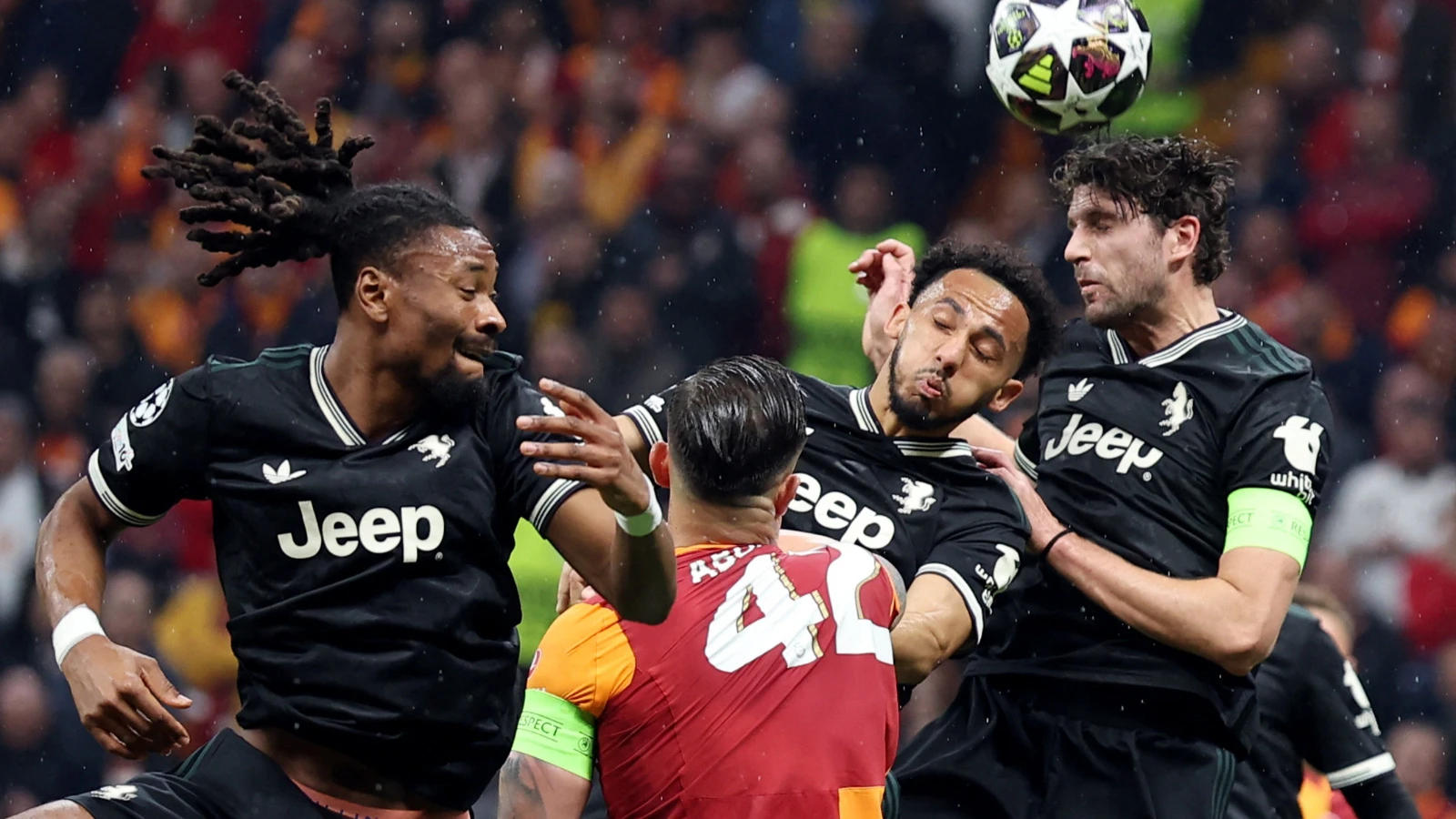 Juventus'ta Lloyd Kelly ırkçı saldırıya uğradı