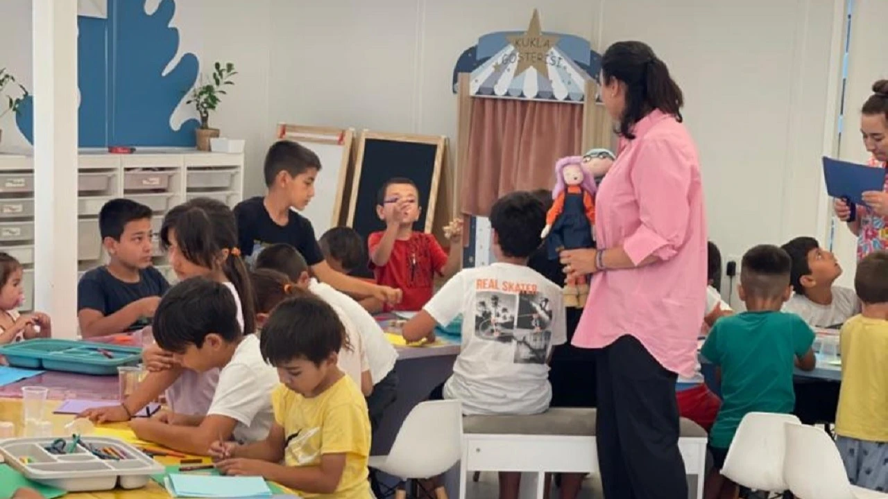 Akiş GYO’dan ‘Kırmızı Karavan’ projesi: Koruma altındaki çocuklar desteklenecek