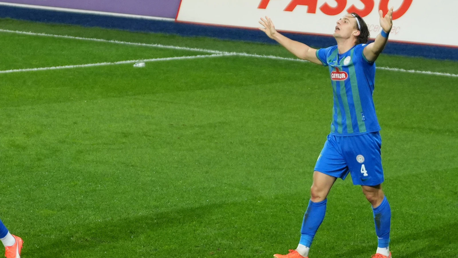 Fatih Karagümrük'e bir darbe de Rizespor'dan