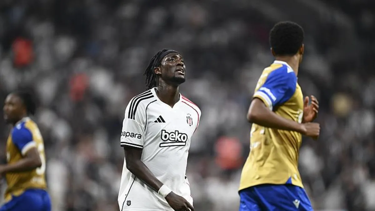 Beşiktaş'ta Sergen Yalçın ile Tammy Abraham arasında kritik görüşme!