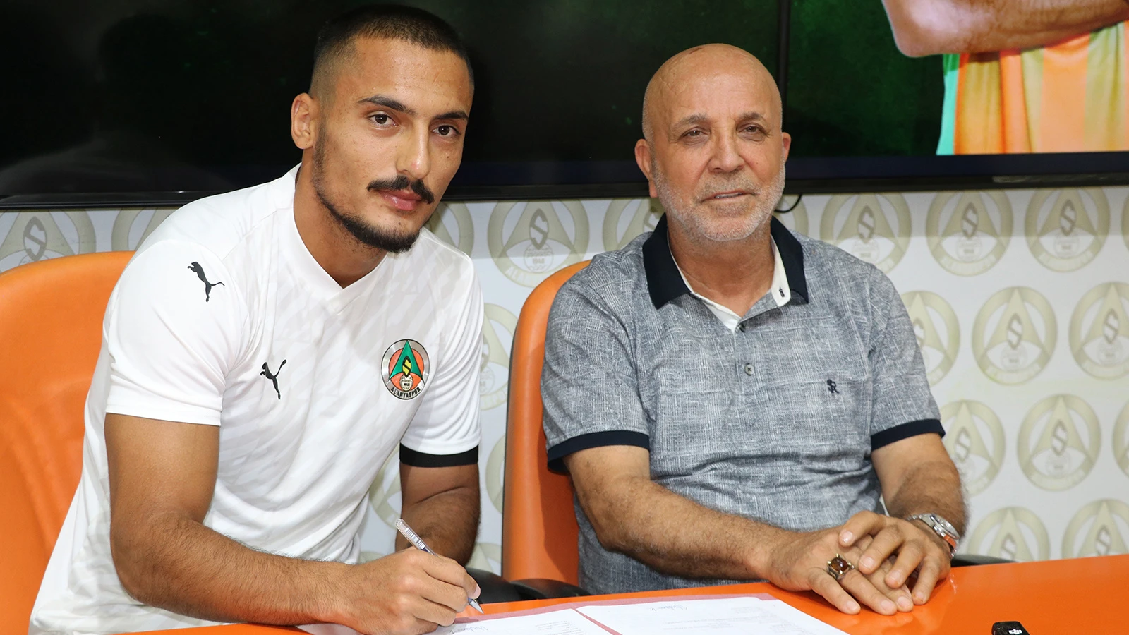 Alanyaspor, İbrahim Kaya'yı kadrosuna kattığını duyurdu