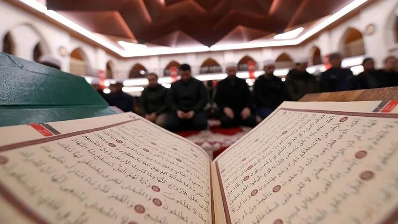 Mevlid Kandili'nde oruç tutulur mu? Hangi ibadetler edilir?