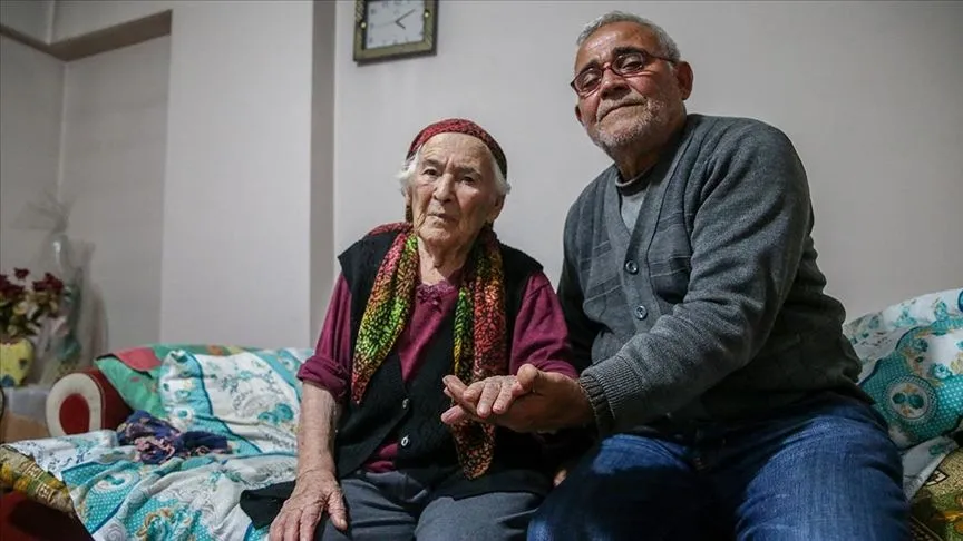 Kastamonu'da 114 yaşındaki Fatime nine oğluyla hayata tutunuyor