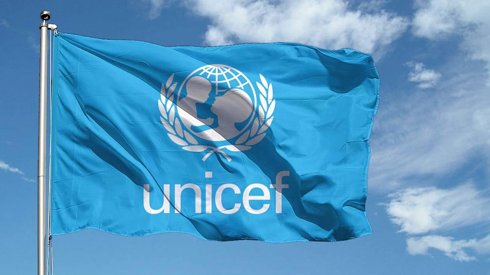 UNICEF: Gazze'de 10 günde 322 çocuk hayatını kaybetti