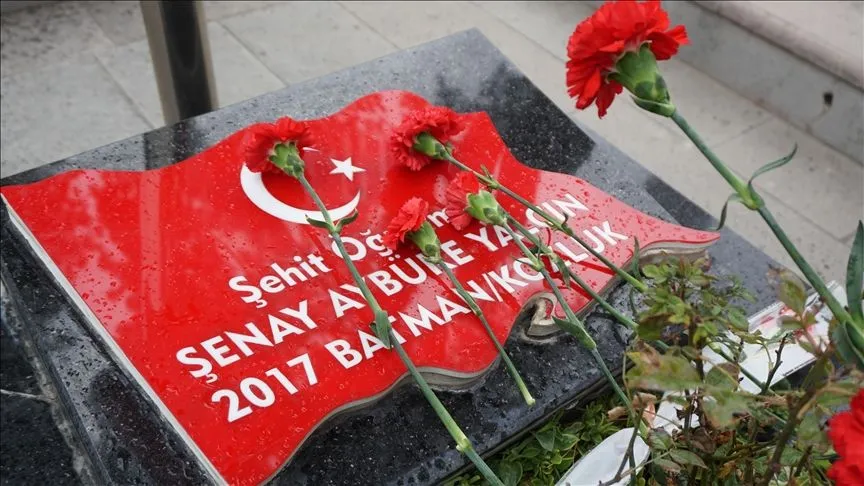 Şehit öğretmen Şenay Aybüke Yalçın Öğretmenler Günü'nde anıldı