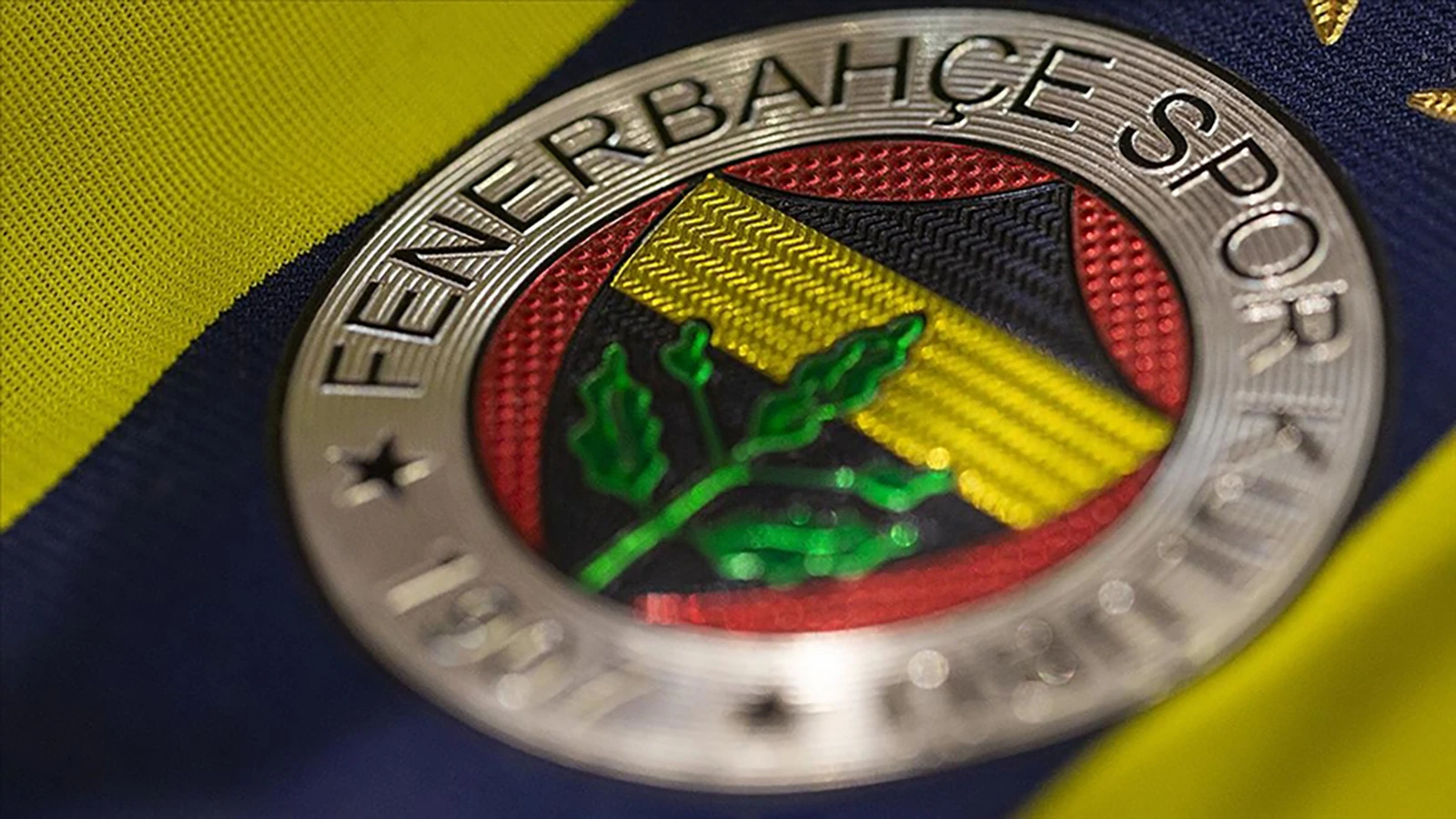 Fenerbahçe, genç futbolcuların satışından kasasını doldurdu