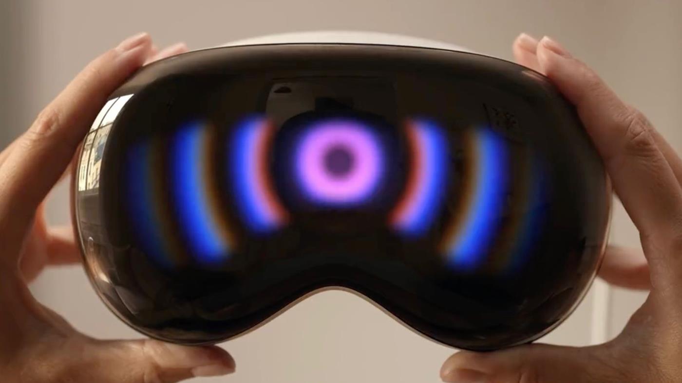Apple Vision Pro tutmadı: Satışlar hayal kırıklığı yarattı!