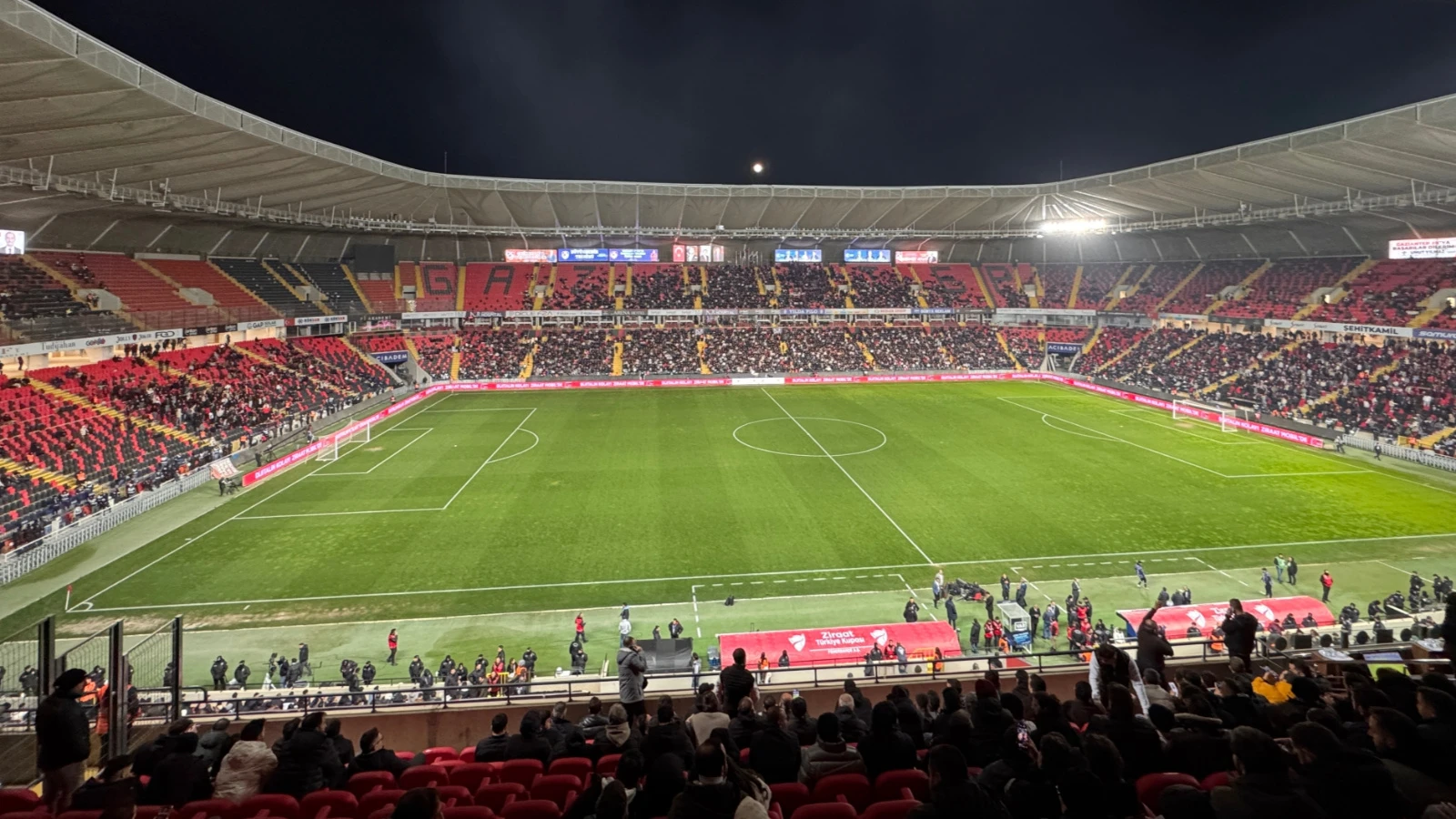 Gaziantep FK - Fenerbahçe maçı 1 saat geç başladı