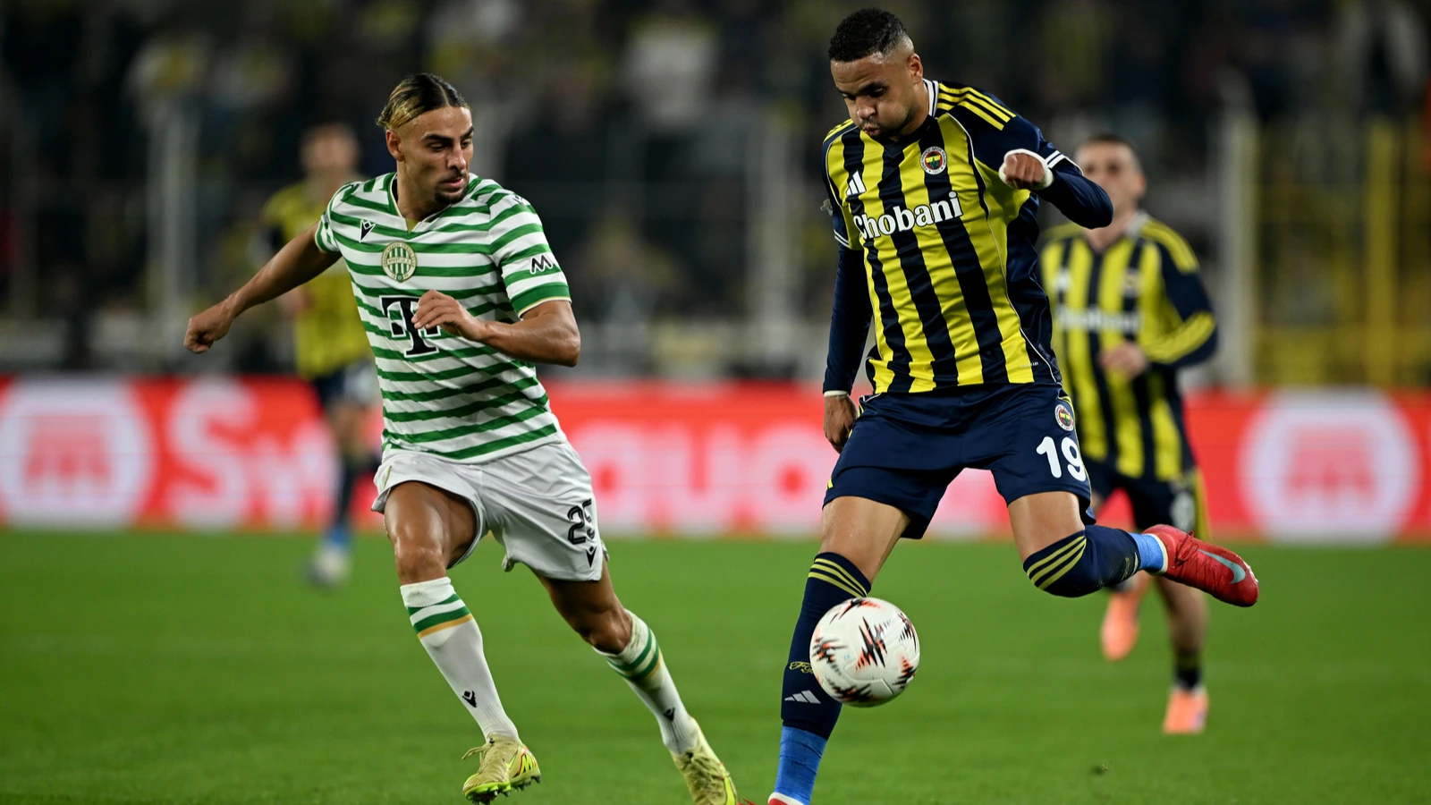 Fenerbahçe, Ferencvaros'u salladı ama yıkamadı