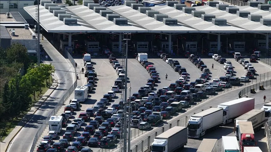 Gurbetçilerin hüzünlü dönüş yolculuğu sürüyor