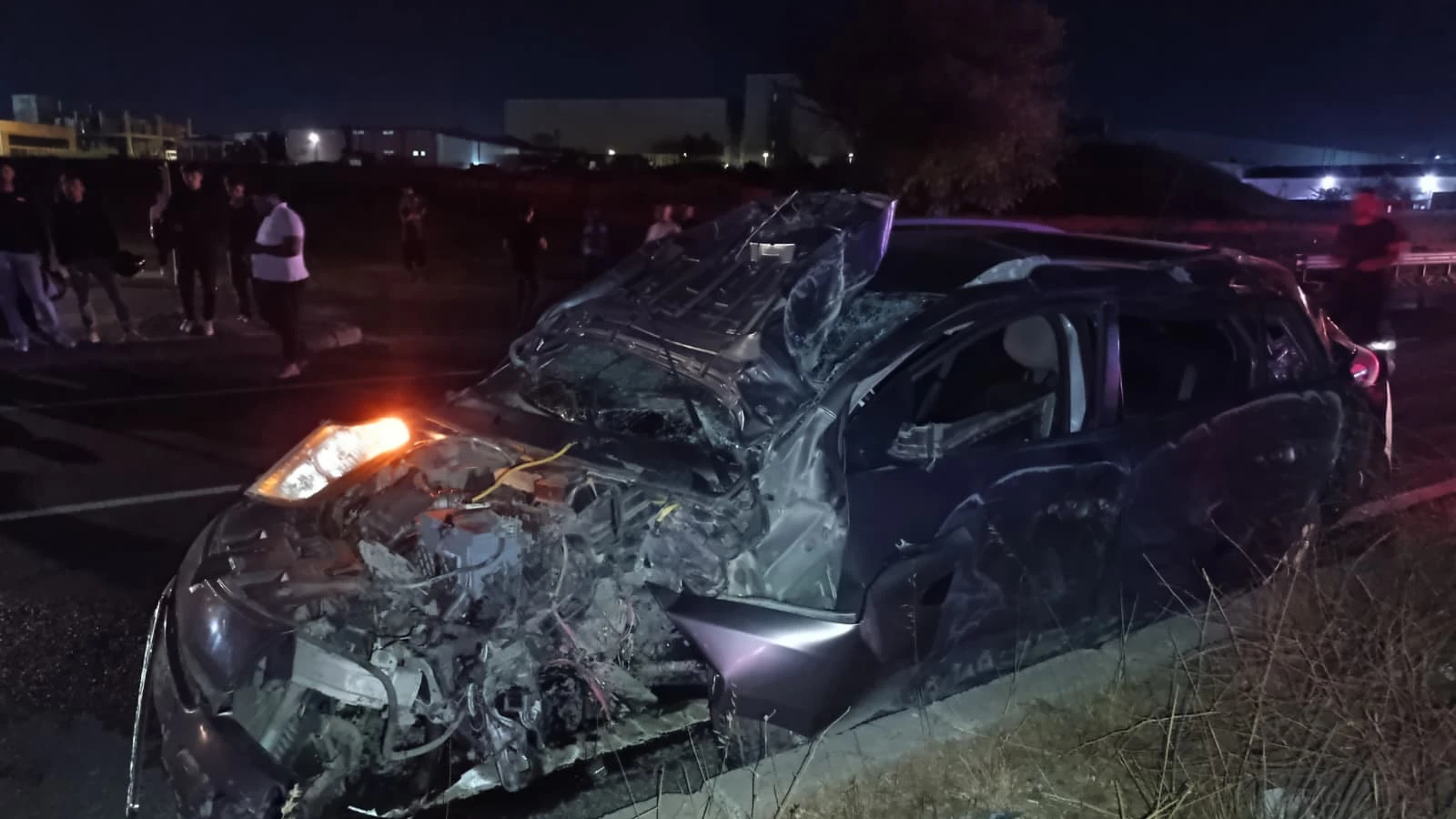 Tekirdağ'da otomobil aydınlatma direğine çarptı: 1 ölü