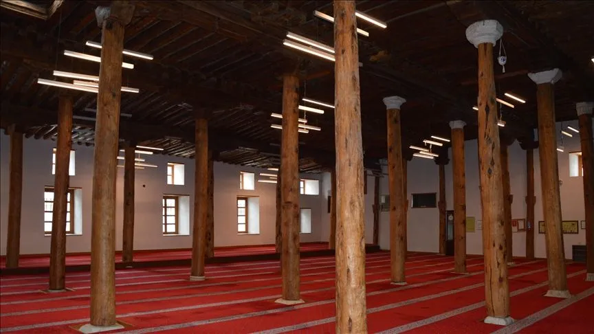 UNESCO tescilli 8 asırlık Sivrihisar Ulu Cami ramazana hazır