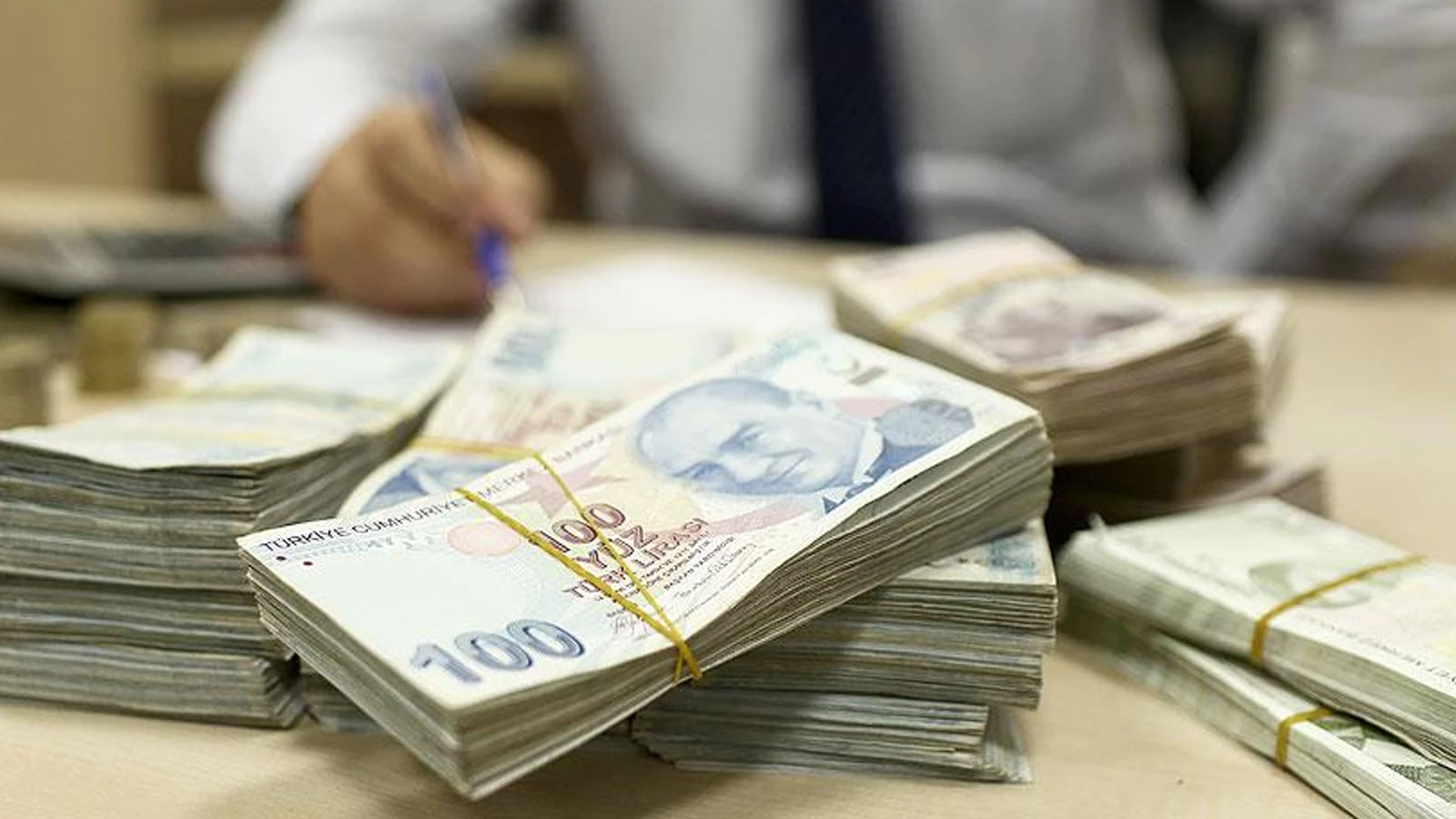 Kamu işçilerine ek ödemelerde tarih belli oldu