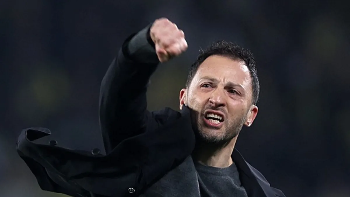 Fenerbahçe'de ilk transfer görüşmesi! Takımdan ayrılması tek şarta bağlı