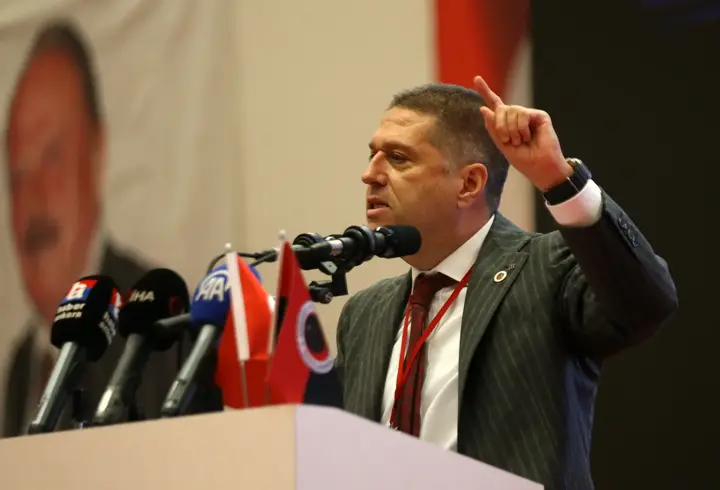Gençlerbirliği’nde yeni başkan Arda Çakmak oldu