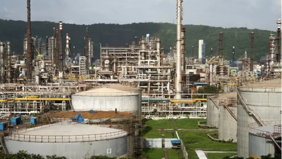 Hindistan Rusya'dan petrol alımını ikiye katladı