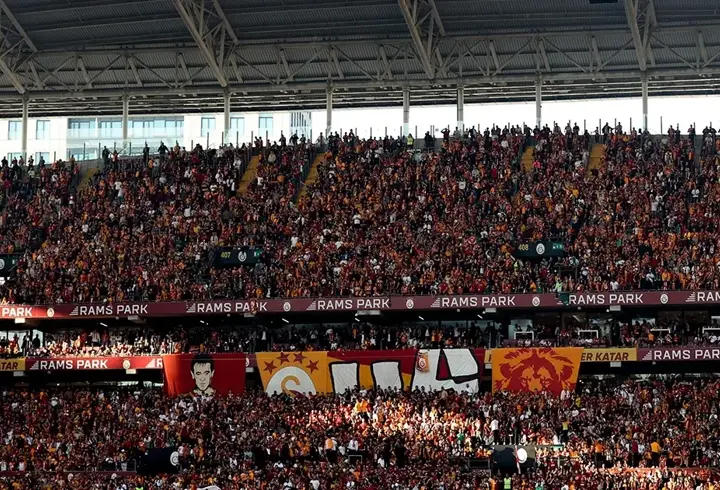 Galatasaray’dan Fenerbahçe ve Beşiktaş’a gönderme