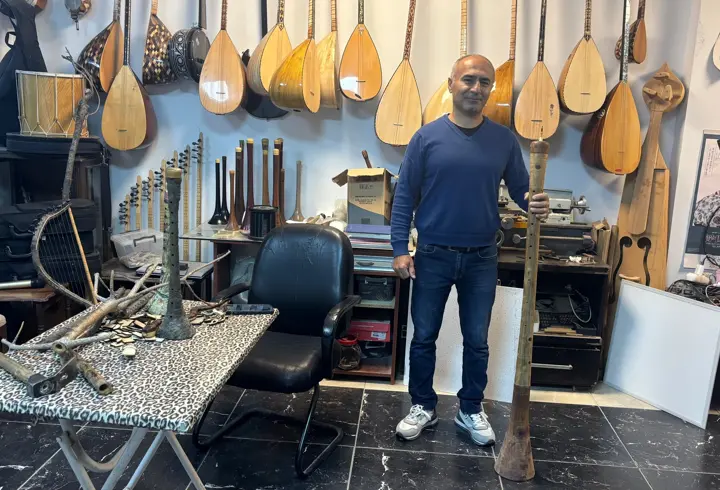 Saz Ustasından 1 Metre 35 Santimetrelik Zurna