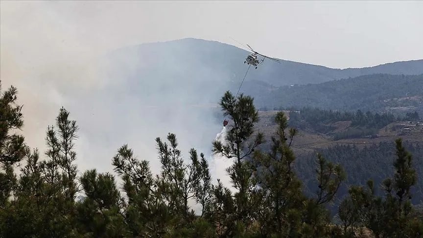 Bursa, Uşak, Mersin ve Kahramanmaraş'taki orman yangınlarına müdahale sürüyor